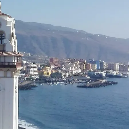 Apartbeach كانديلاريا